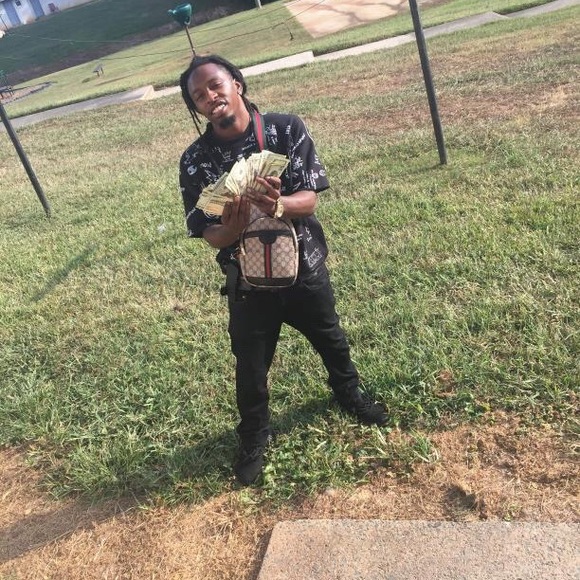 Meet your Posher, Desmond - Picture 1 of 1